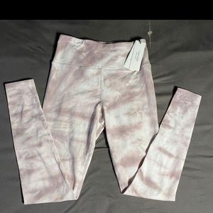NWT Calvin Klein Leggings size x small
